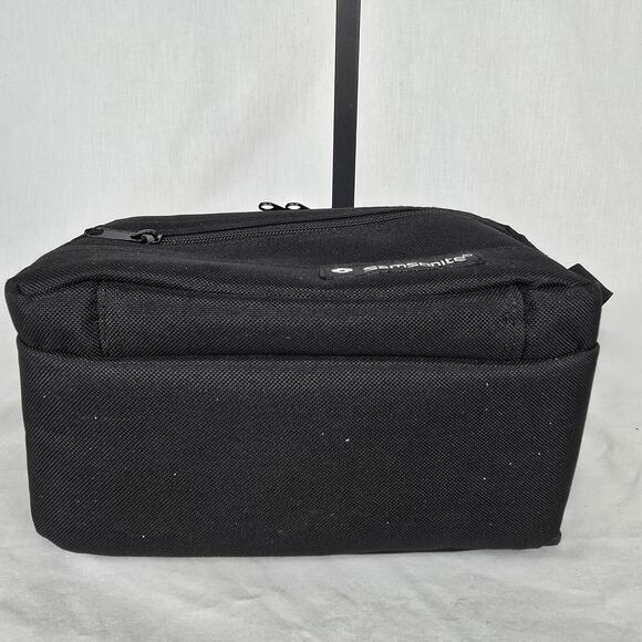 Samsonite Camera Bag Black Zipper Close Adjustable Crossbody Strap 8" x 5" x6.5" - Picture 6 of 12